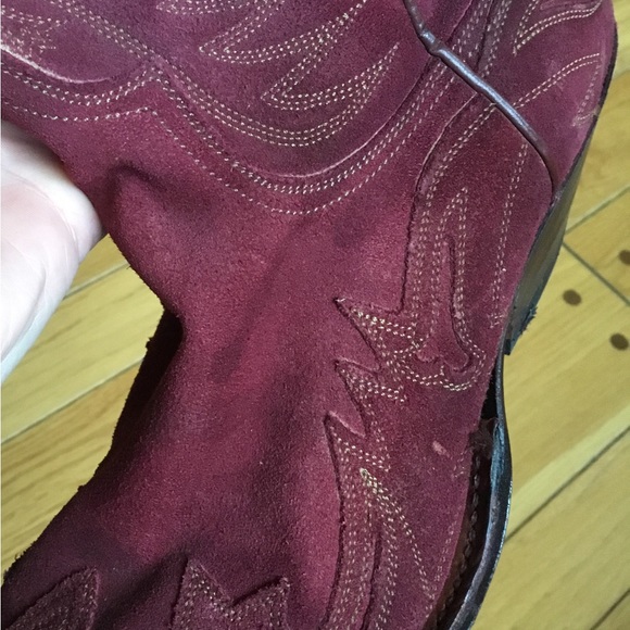 Sendra Suede Embroidered Western Cowboy Boots - Picture 14 of 16